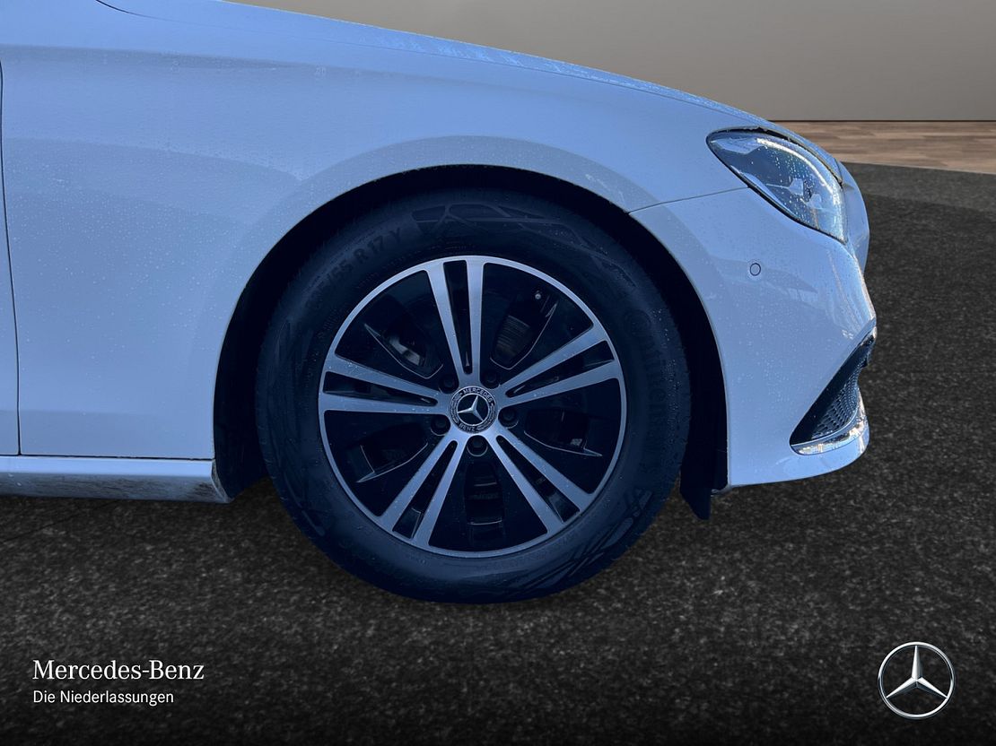 Mercedes-Benz E 200 AVANTGARDE E 200 d Estate