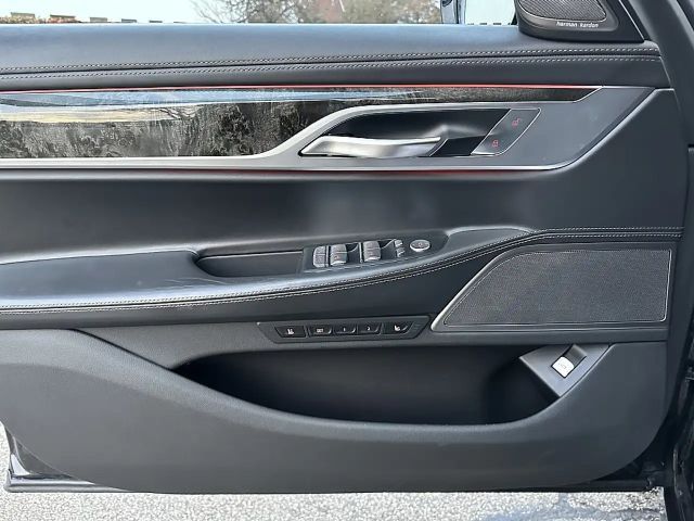 BMW 745 Sedan xDrive
