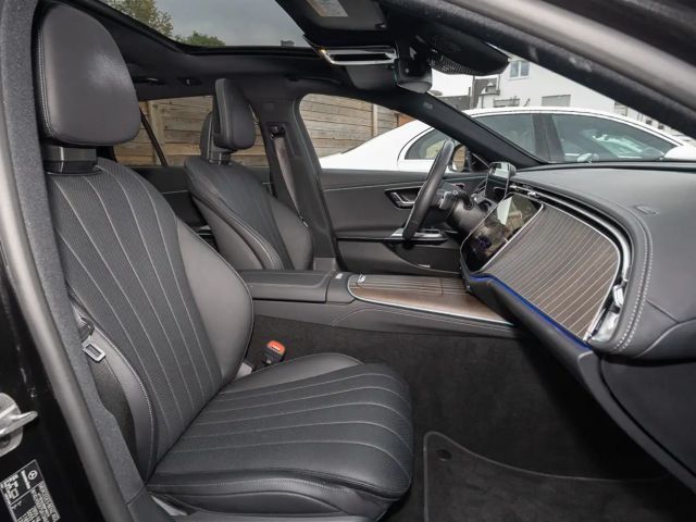 Mercedes-Benz E 300 E 300 e Estate
