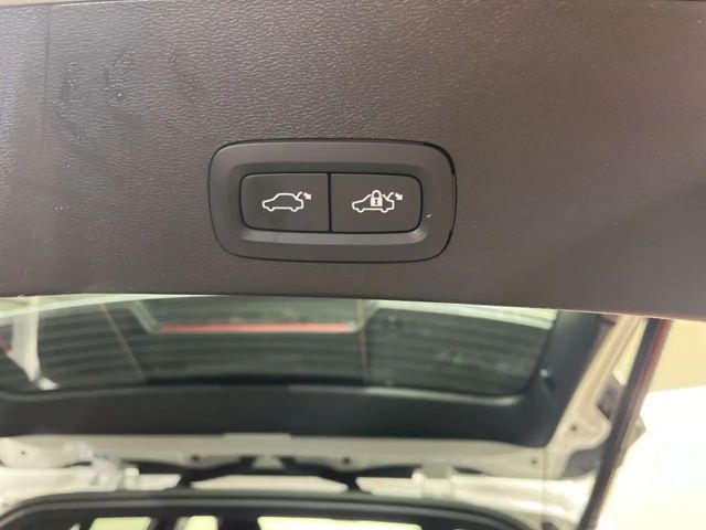 Volvo XC40 Dark Plus