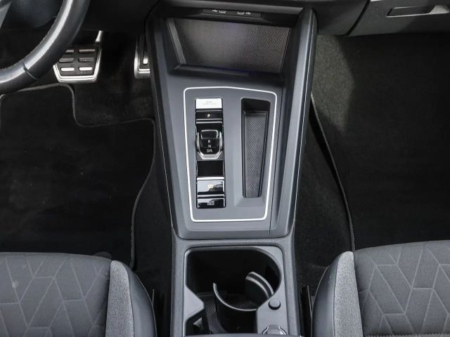 Volkswagen Golf 2.0 TDI DSG Life Variant