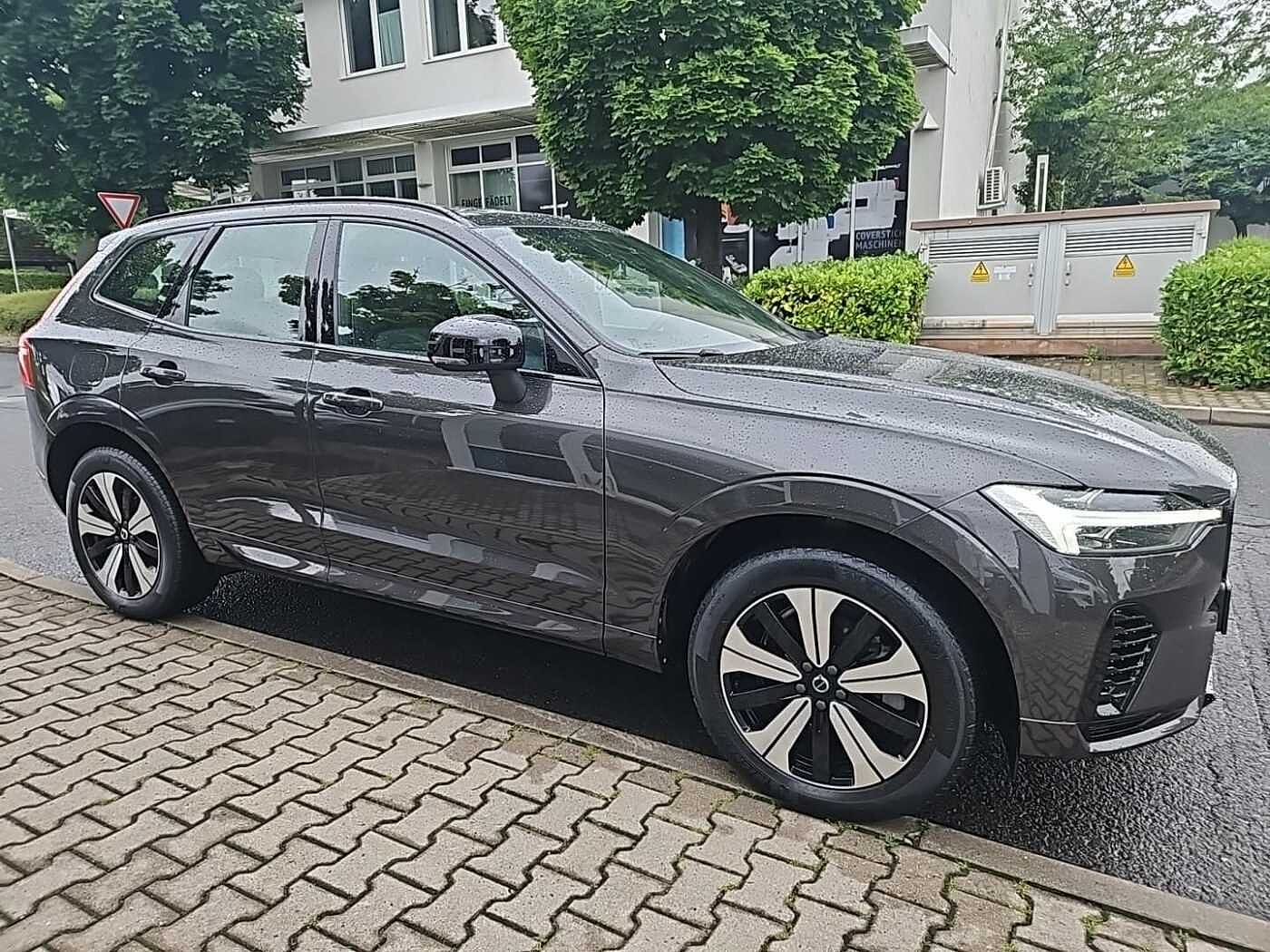 Volvo XC60 AWD Dark Plus T6