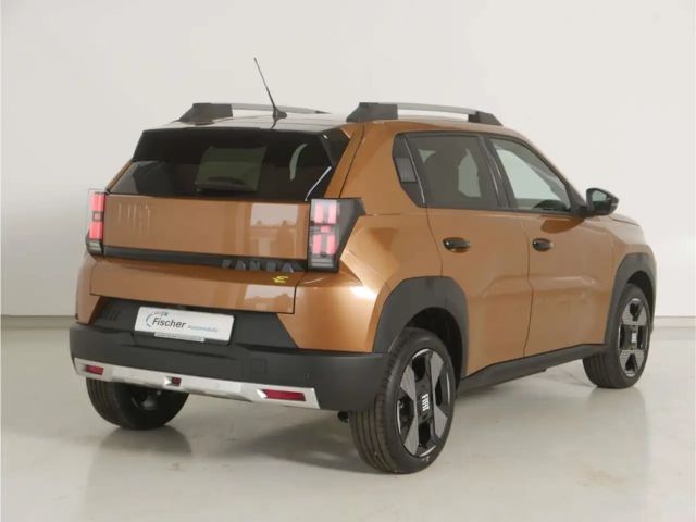 Fiat Grande Panda E La Prima