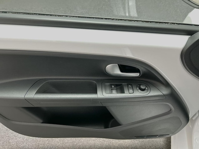 Volkswagen up! Move Move up!