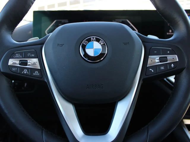 BMW 330 330i Sedan xDrive