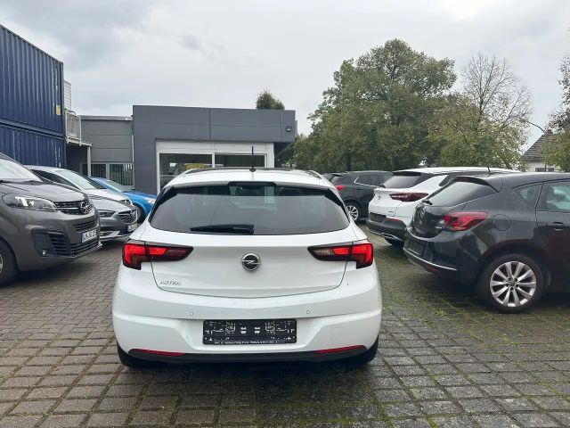 Opel Astra Design&Tech