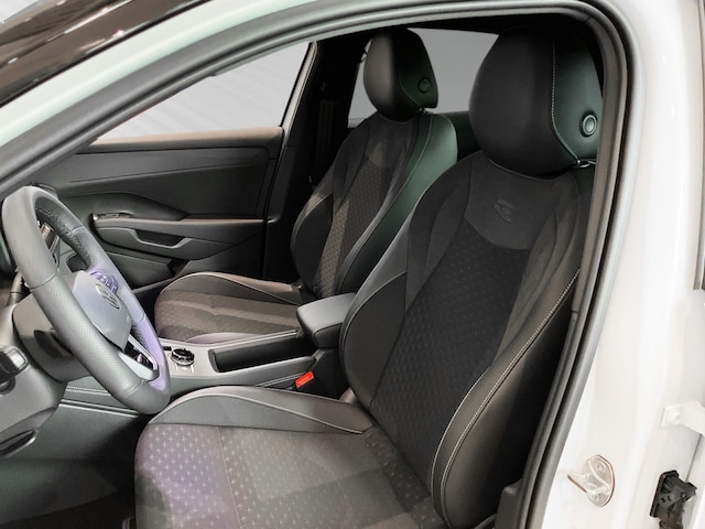 Volkswagen T-Roc 1.5 eTSI DSG R-Line