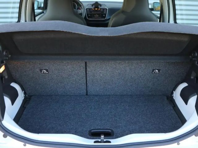 Volkswagen up! Move Move up!