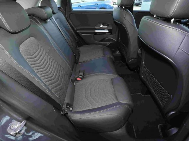 Mercedes-Benz B 200 B 200 d Progressive