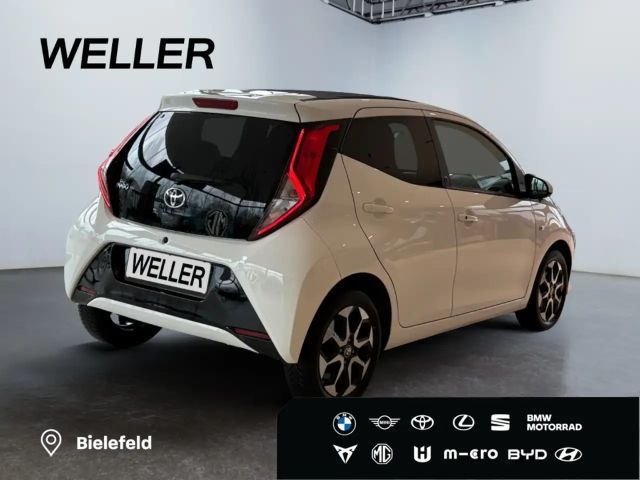 Toyota Aygo Hatchback Play Team D X-play