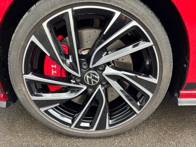 Volkswagen Golf 2.0 TSI DSG GTI