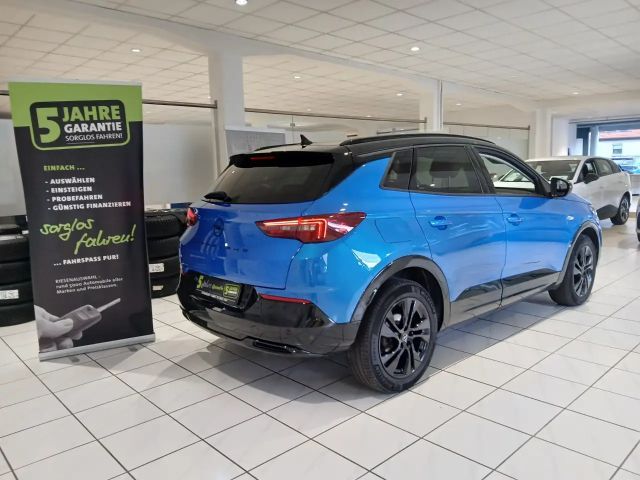 Opel Grandland X 1.2 Turbo