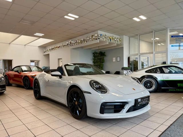 Porsche 992 Cabrio Carrera