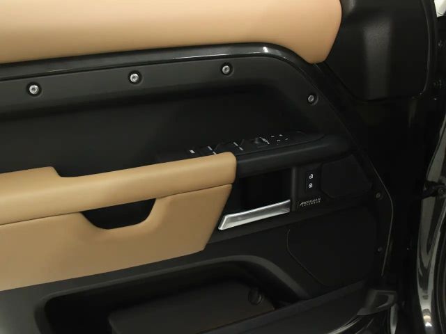 Land Rover Defender 5.0 110