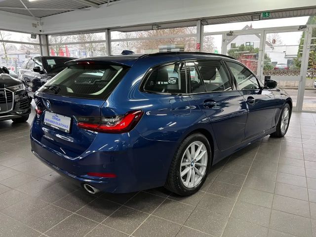 BMW 320 320d Touring xDrive
