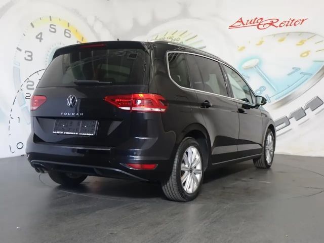 Volkswagen Touran DSG Highline