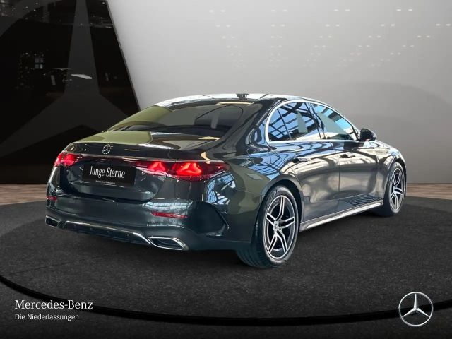 Mercedes-Benz E 200 AMG Line Sedan