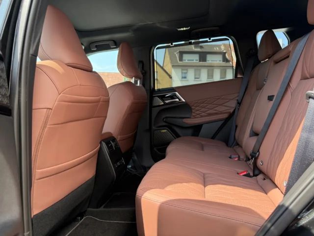 Mitsubishi Outlander TOP *Luxury* Leder Navi HUD 360K LED PANO 4xSHZ