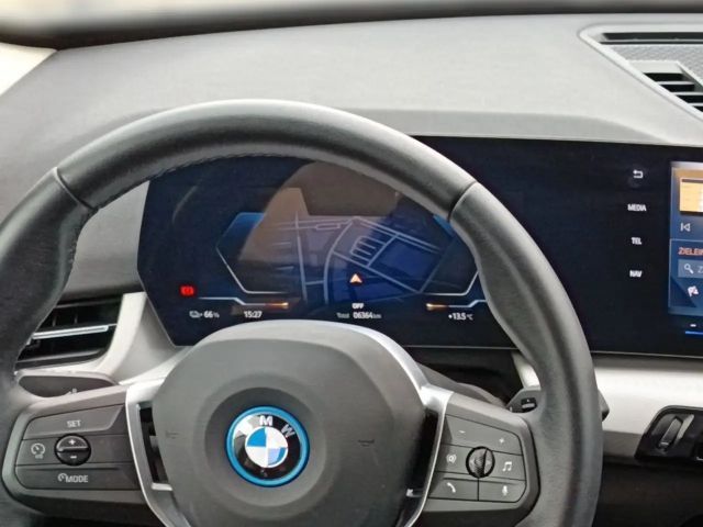 BMW iX1 xDrive30