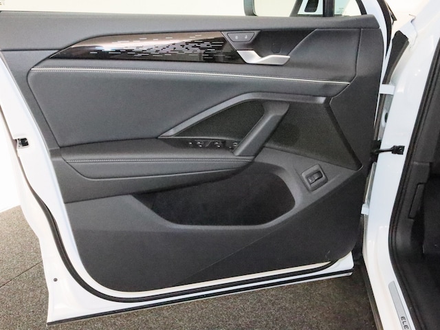 Volkswagen Tayron 1.5 eTSI Elegance Elegance