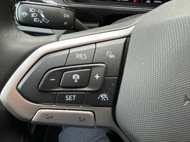 Volkswagen T-Cross "GOAL" 1.0 l TSI LED AHK PDC SHZ RFK GRA