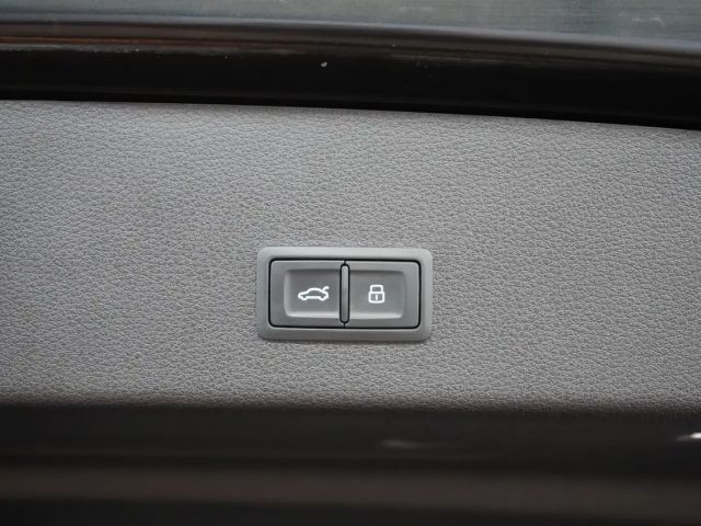 Audi e-tron 50 Business