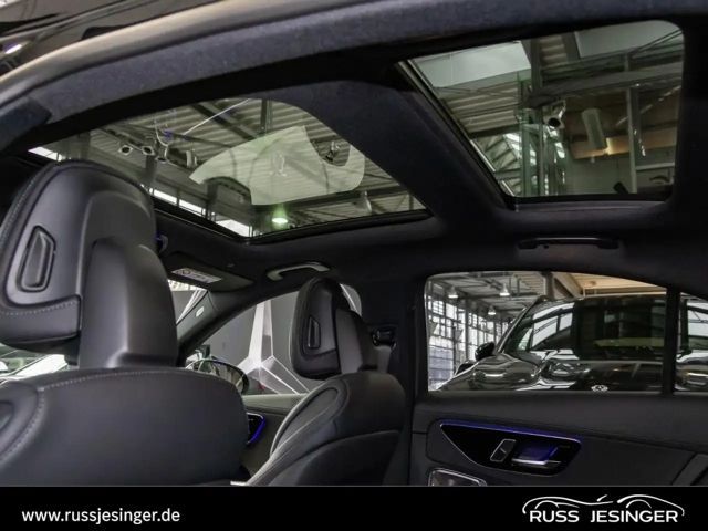 Mercedes-Benz C 200 4MATIC Sedan