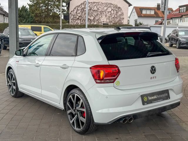 Volkswagen Polo 2.0 TSI DSG GTI