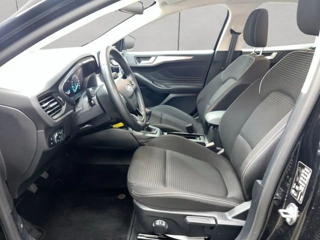 Ford Focus Titanium Wagon