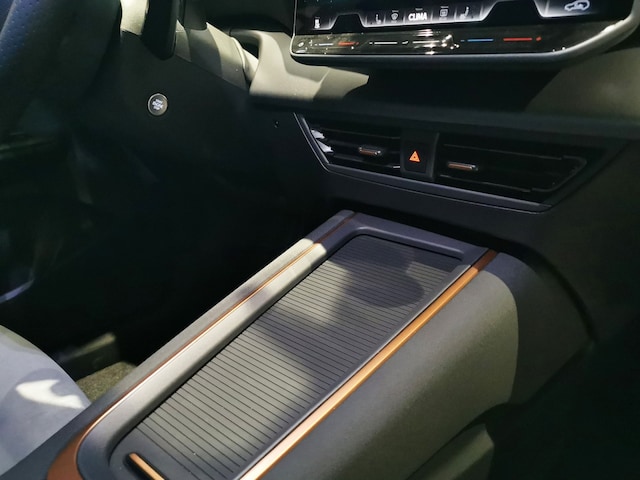 Cupra Born Born Edition Dynamic LED Navi Head Up Panorama