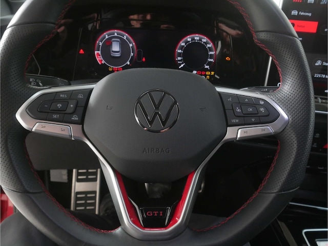 Volkswagen Golf 2.0 TSI