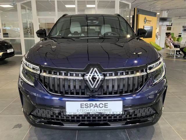 Renault Espace E-Tech Hybrid Iconic