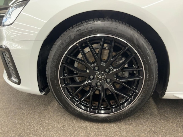 Audi A4 35 TDI Avant S-Line S-Tronic