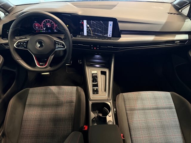 Volkswagen Golf 2.0 TSI Golf VIII