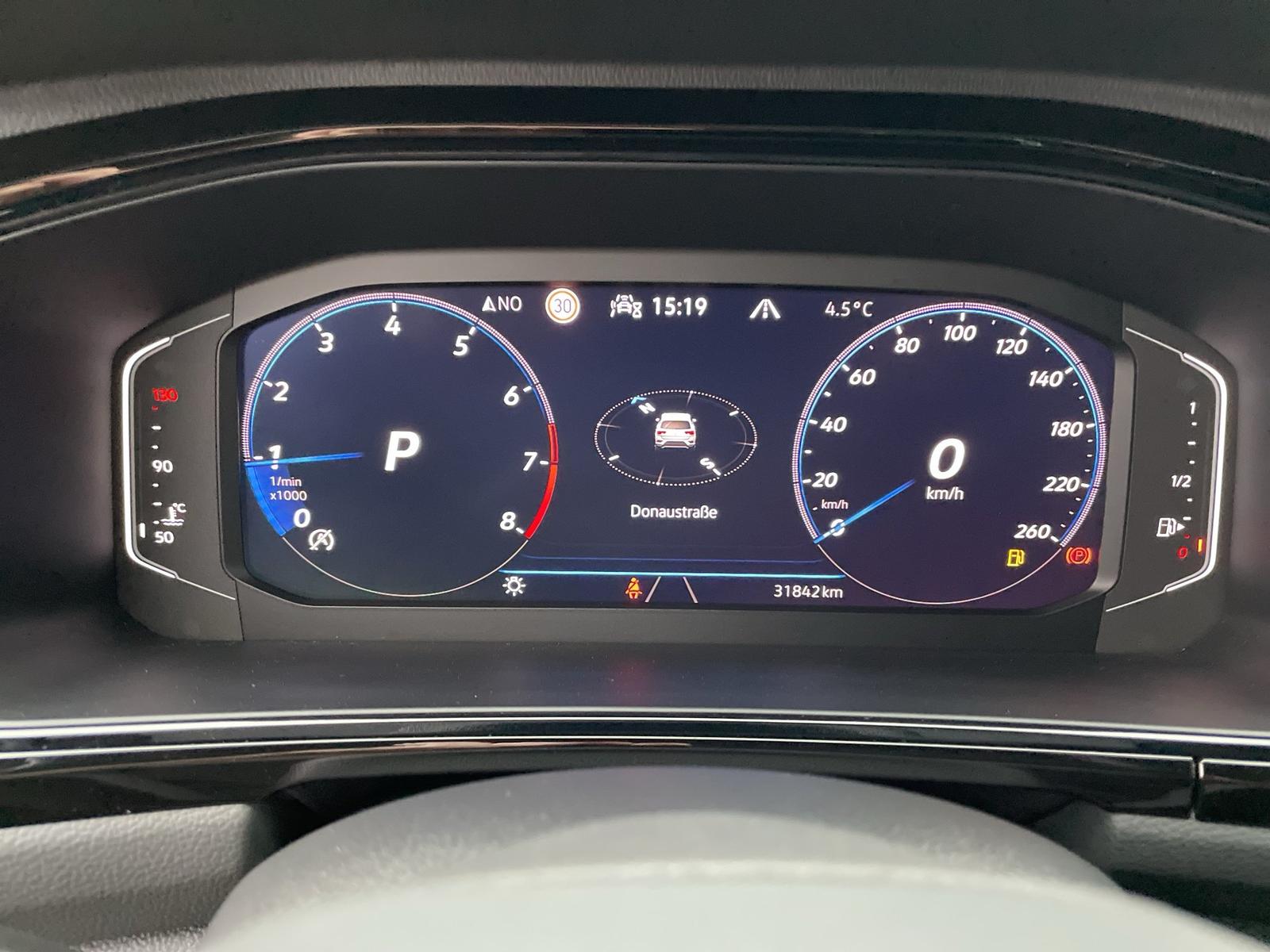 Volkswagen T-Roc 1.5 TSI DSG R-Line