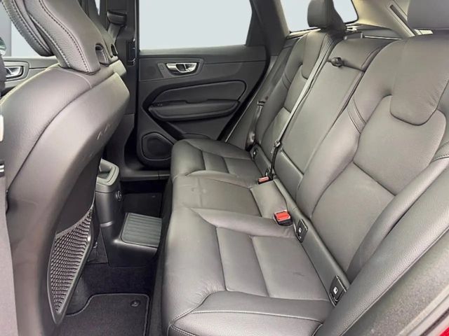 Volvo XC60 Dark Plus T6