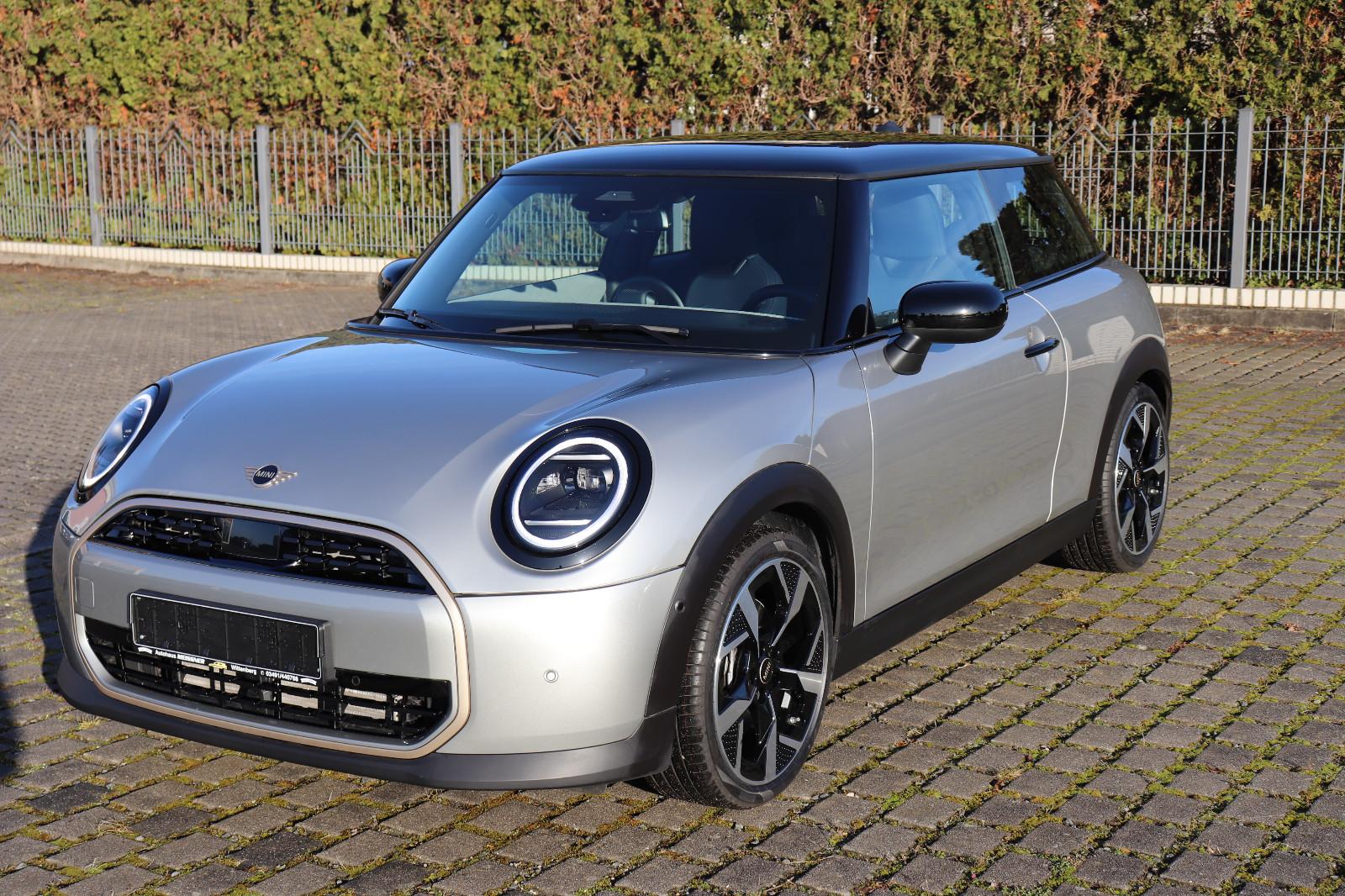MINI Cooper Favoured John Cooper Works