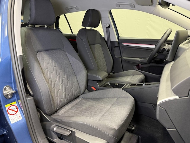 Volkswagen Golf 1.5 eTSI DSG Life