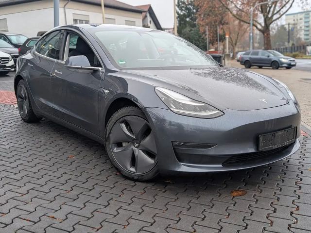 Tesla Model 3 Long Range