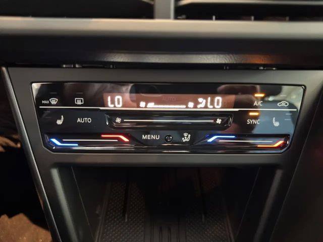 Volkswagen Taigo 1.0 TSI DSG R-Line