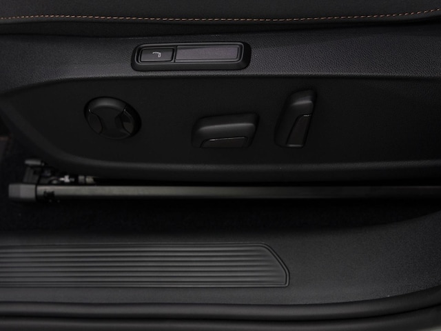 Cupra Born Born LM19 SITZHZ PRIVACY KAMERA ALLWETTER