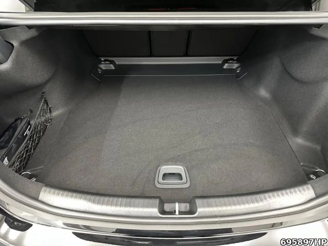 Mercedes-Benz C 200 AVANTGARDE Sedan