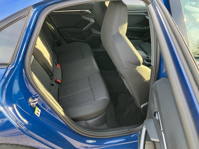 Audi A3 35 TDI S-Line S-Tronic Sedan