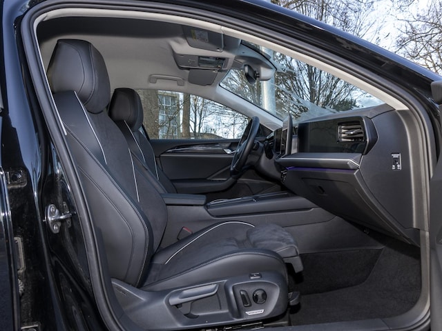 Volkswagen Passat 1.5 eTSI Business DSG Variant