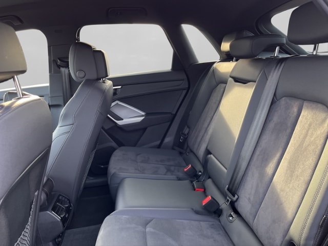 Audi Q3 35 TDI S-Tronic