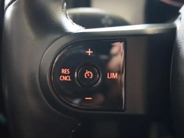 MINI Cooper COOPER 1,5 CAMDEN LEDER NAVI LED SHZ TEMPOMAT 17"