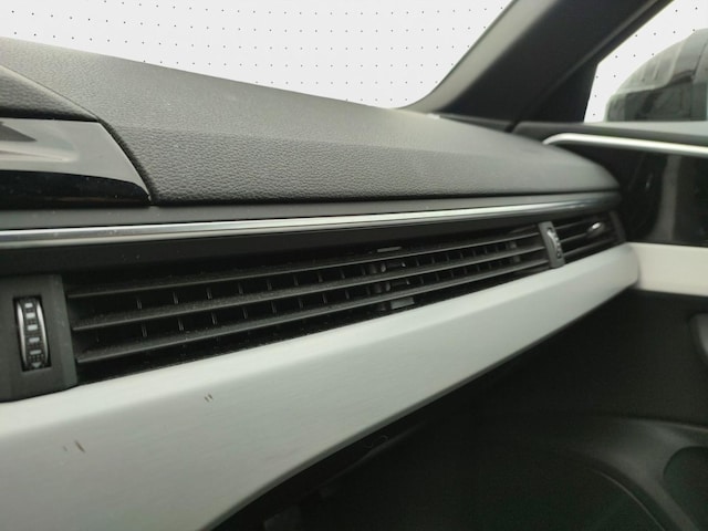 Audi A4 35 TFSI Avant S-Line