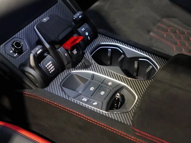 Lamborghini Urus Performante