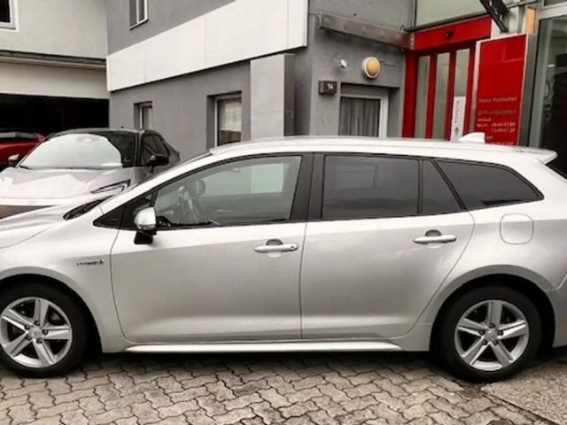 Toyota Corolla Active Hybride Touring