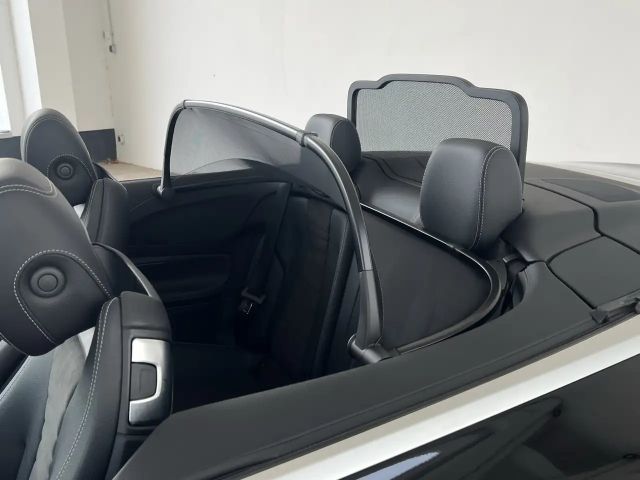 Mercedes-Benz E 200 AMG Line Cabriolet